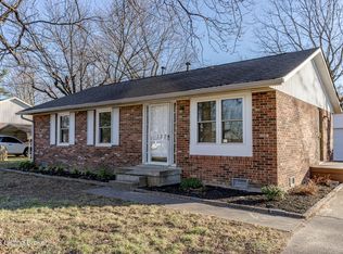 137 Barberry Ln, Bardstown, KY 40004