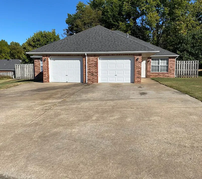 142-144 Northaven St