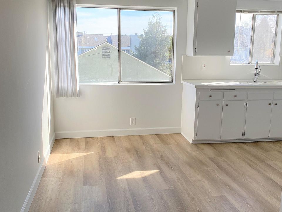 1st image of 4917 W 118th Pl APT 5