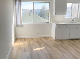 4917 W 118th Pl APT 5, Hawthorne, CA 90250