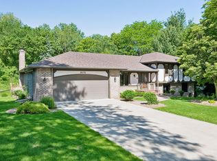 9572 Morris Cir, Bloomington, MN 55437
