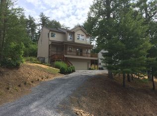 107 Waterside Ln, Cross Junction, VA 22625