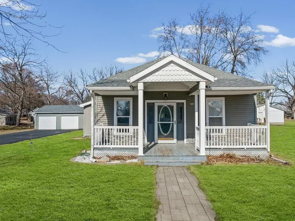 103 E Griggs St, Mansfield, IL 61854