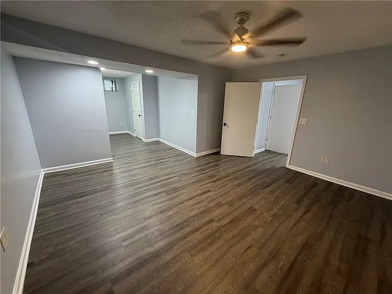3336 Camelot Dr — Photo 48