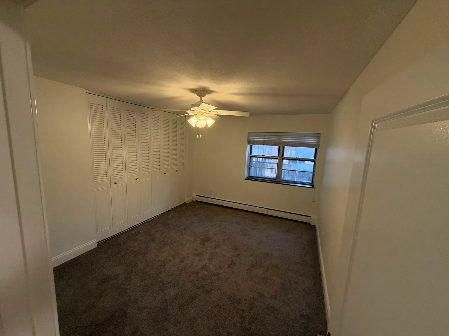 1 bed, 1.0 bath, 563 sqft, $1,900 — Photo 4