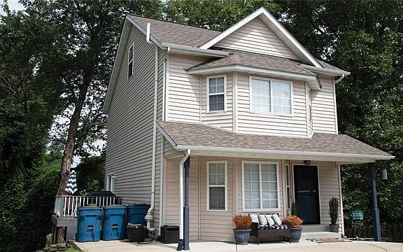 3rd image of 104 Gauen Ave
