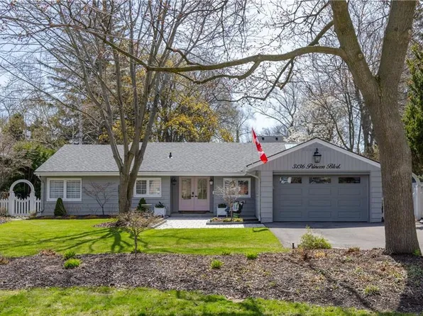 3136 Princess Blvd, Burlington, ON L7N 1G4