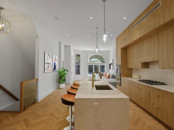 257 Hancock Street image 2 of 34