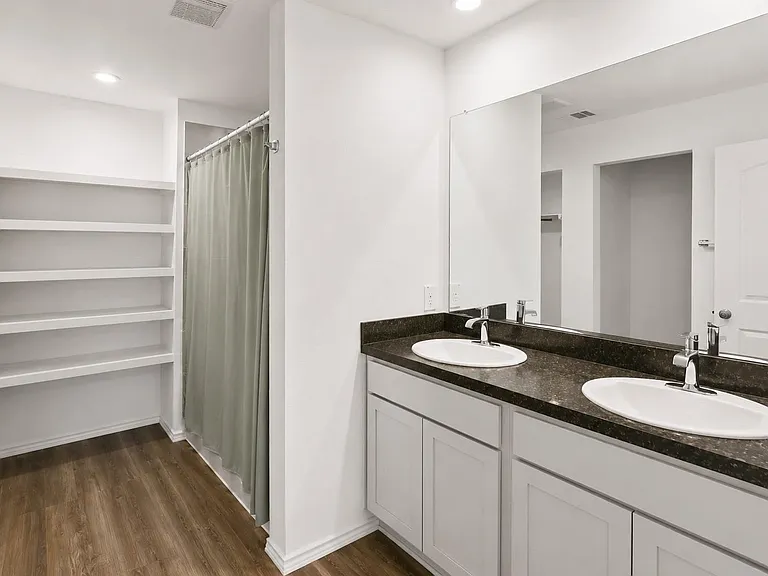 5306 Evergreen Heights Ln — Photo 10