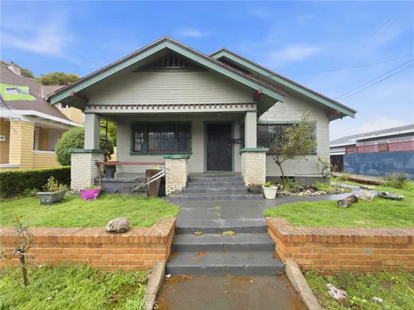 225 W 12th St, Long Beach, CA 90813