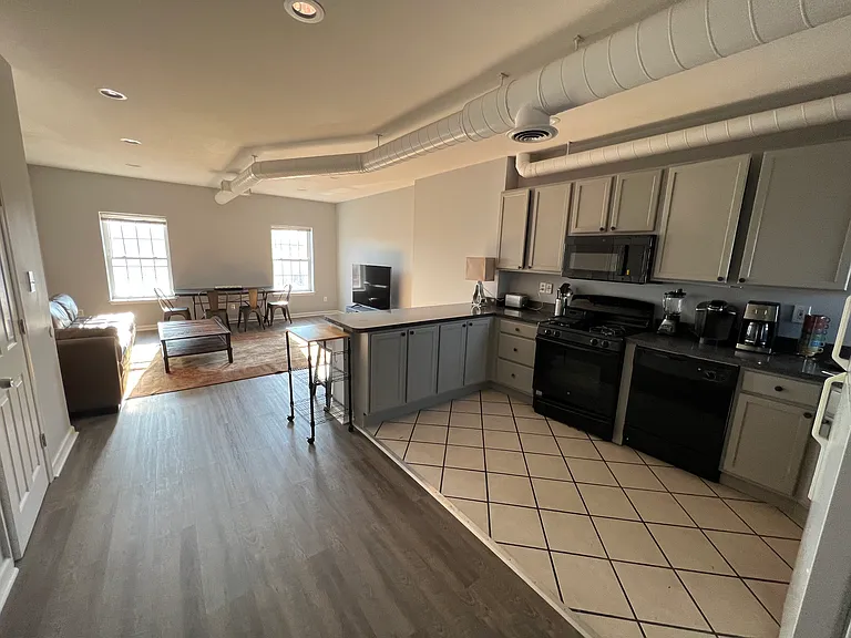 1503 W Girard Ave #3 — Photo 6