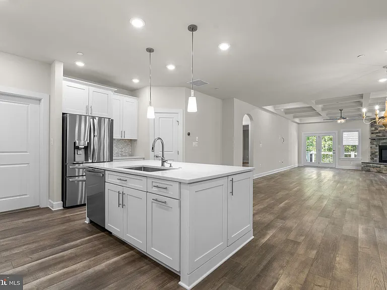 10513 Rossini Ln — Photo 11