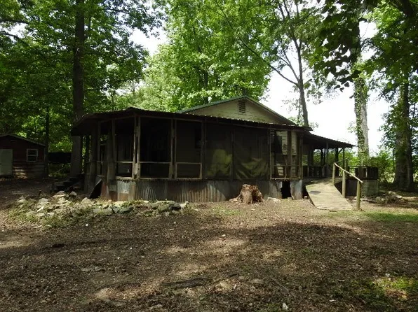 624 Layfield Rd, Coushatta, LA 71019