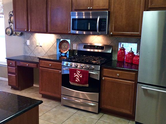 5th image of 15848 Coyote Hill Dr