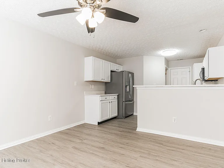 7121 Blue Stream Ct — Photo 8