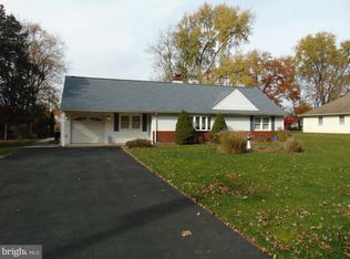 140 New Rd, Southampton, PA 18966