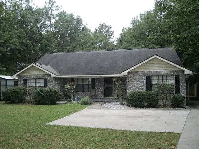 1st image of 115 Willow Dr