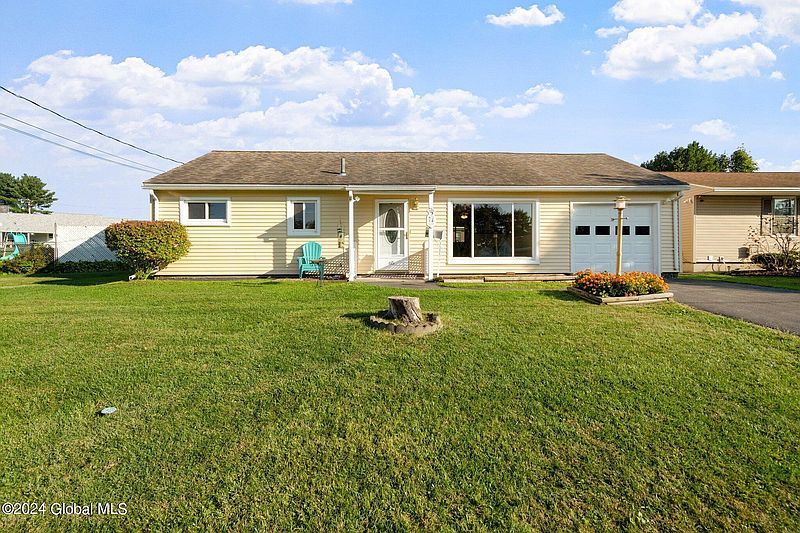 2nd image of 65 Knollwood Avenue