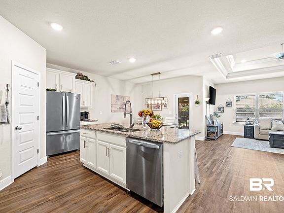 5th image of 9439 Eiland Dr