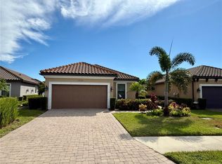 8724 Bellussi Dr, Sarasota, FL 34238