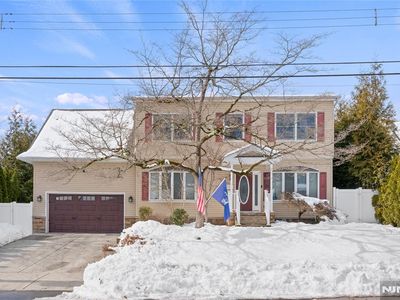 330 Hickory St, Township Of Washington, NJ, 07676