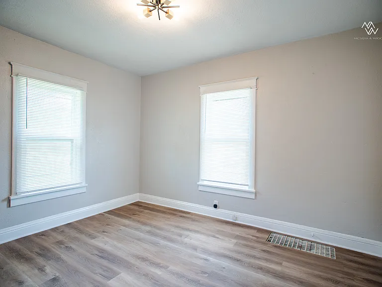 4106 Park Ave — Photo 9