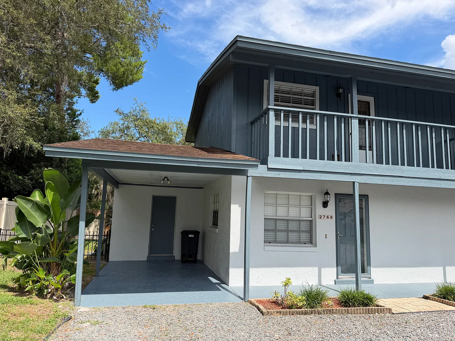 2 bed, 1.5 bath, 1060 sqft, $1,800 — Photo 2