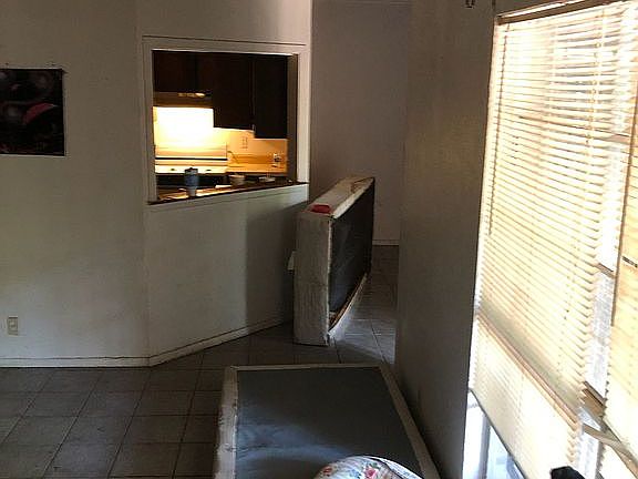3rd image of 6824 Oldham Dr