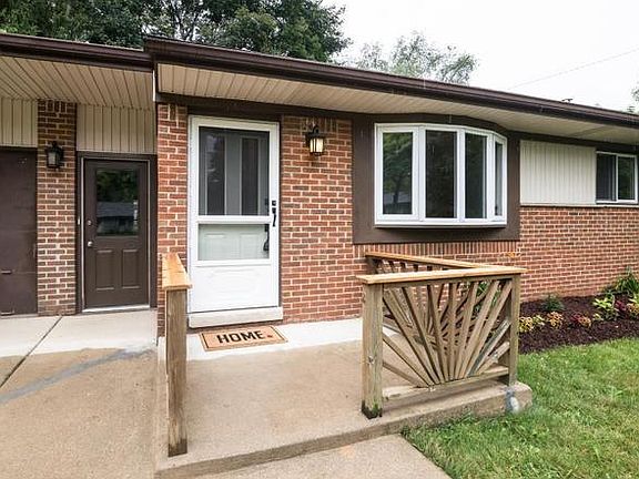 2nd image of 564 Manor Dr