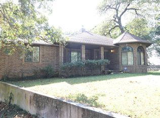 3545 N Vera Cruz Dr, Springfield, MO 65803
