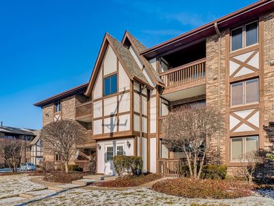 5646 W 103rd St APT 307, Oak Lawn, IL, 60453