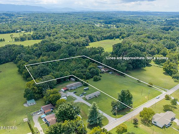 3rd image of 3462 Morganton Rd