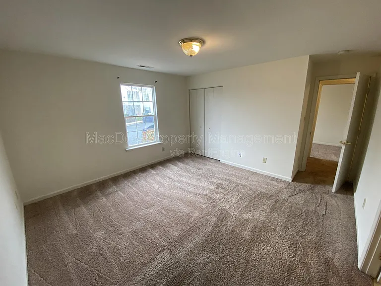 76 Red Maple Ct #100 — Photo 18