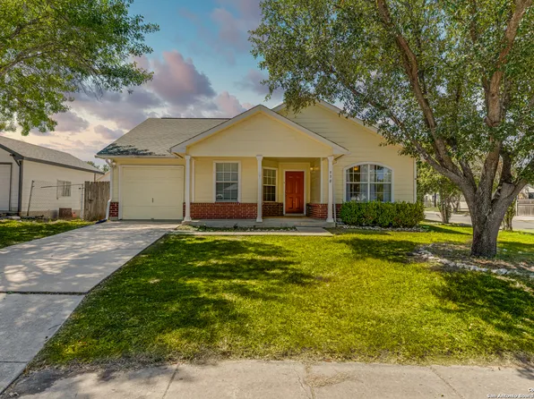 938 Carmel Pl, San Antonio, TX 78201