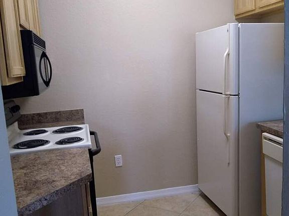 5th image of 10108 Courtney Oaks Cir APT 302