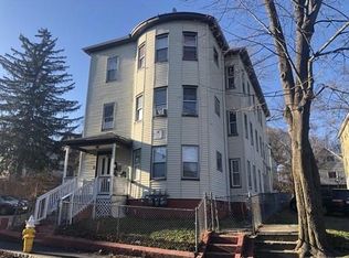 8 Albert St, Worcester, MA 01610