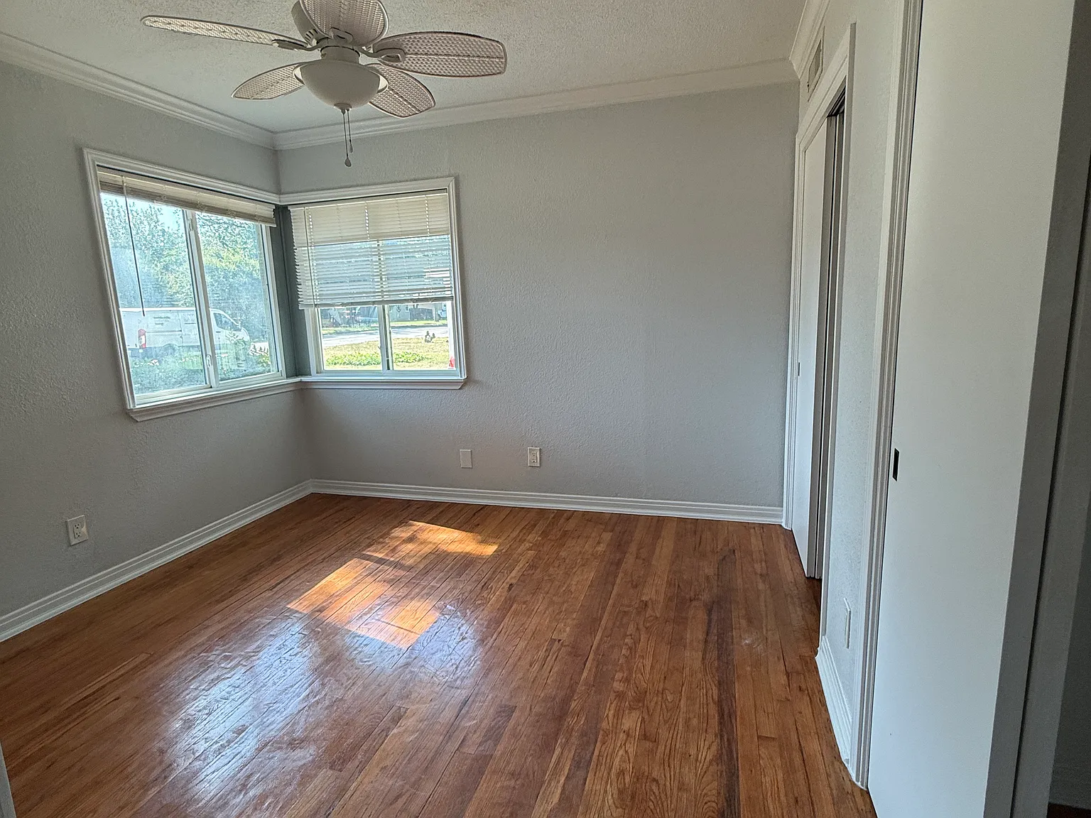 4 bed, 1746 sqft, $2,350 — Photo 4