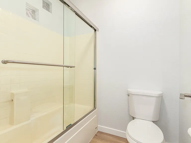 Main bathroom