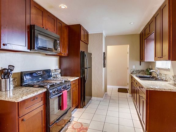 2nd image of 125 Coolwater Dr