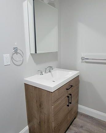 3rd image of 103 Hanover St