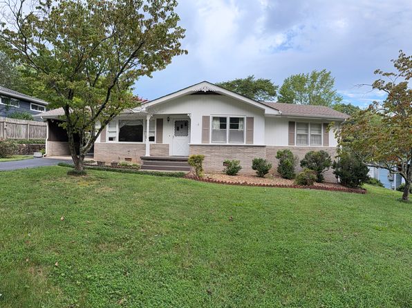 3919 Laird Ln