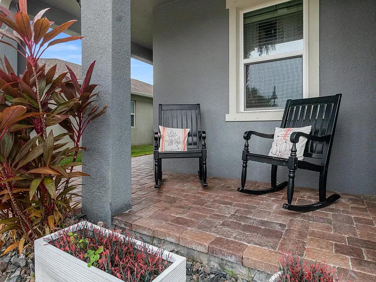 12141 Lake Blvd — Photo 2