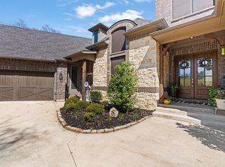 540 Prairie Timber Rd, Burleson, TX 76028