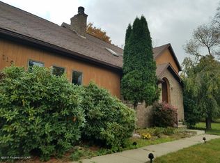 112 1st St, Dalton, PA 18414