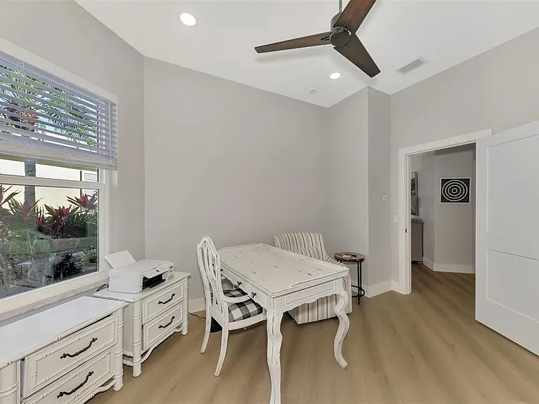 561 Fallbrook Dr — Photo 39