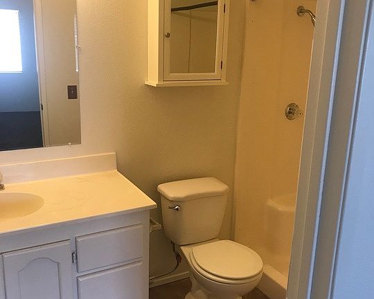 3rd image of 13197 La Mesa Dr