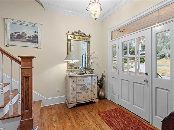 5th image of 2104 W Randolph Cir
