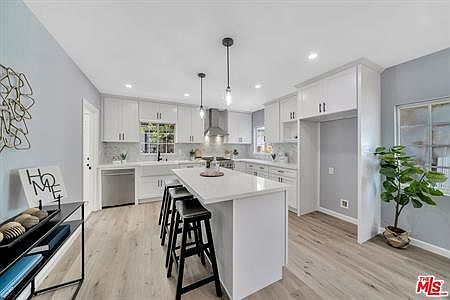 2nd image of 6371 Adelaide Pl