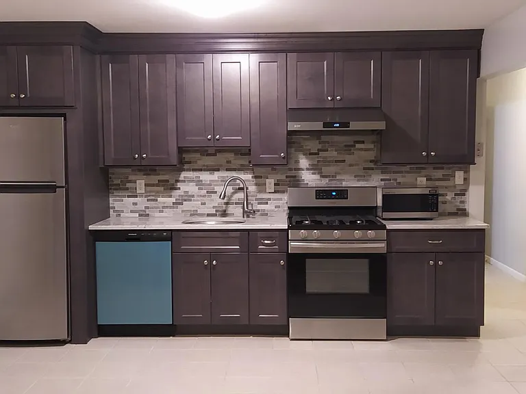 61 Randolph Ave — Photo 5