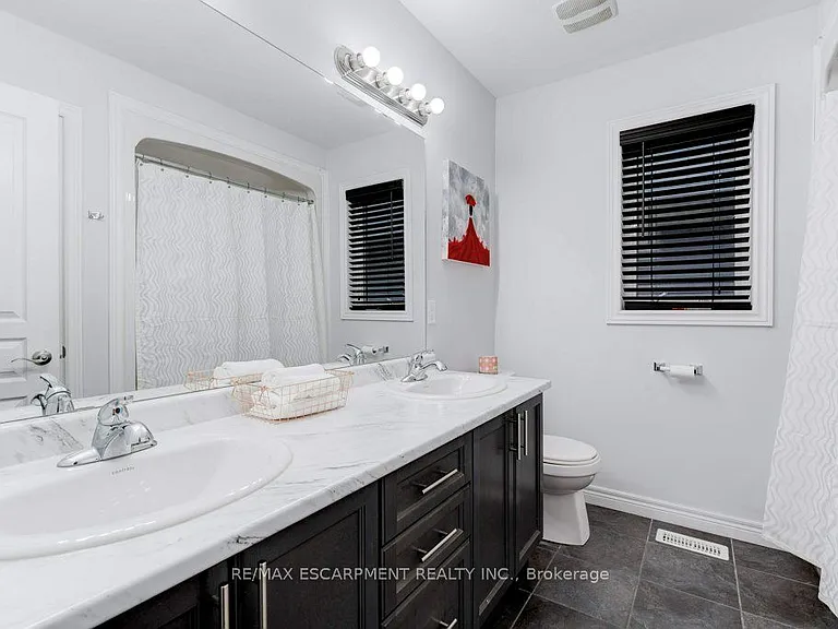 85 Showcase Dr #MAIN — Photo 44